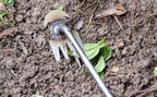 4 Teeths - Multifunctional Hand Weeder for Garden - Durable & Portable Garden Weeding Tool for Vegetable Gardening & Farm Planti