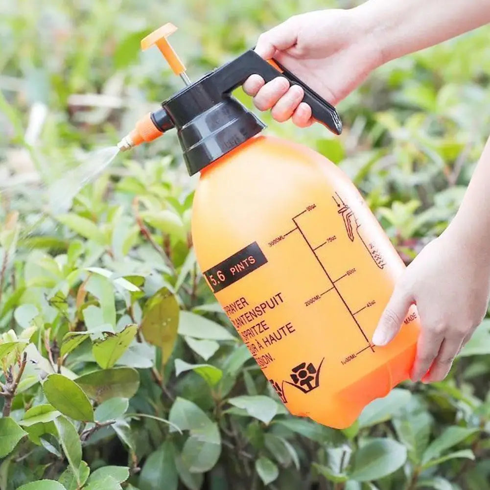 0.8/1.5/2/3L Garden Pressure Sprayer Portable Hand Pump Sprayer Watering Can with Adjust Nozzle for Garden Lawn, 2 Spray Mode