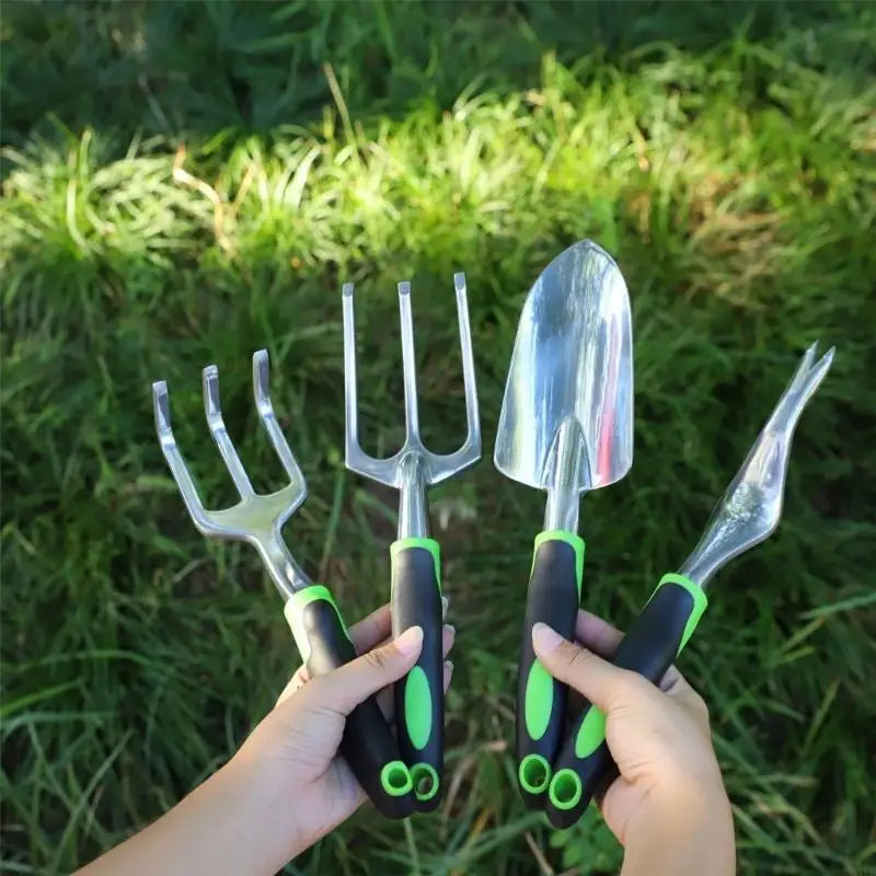 Multipurpose Heavy Duty Gardening Tool With Metal Blade Suitable For Flower Beds Seedlings Potting And Vegetable Patches M4YD