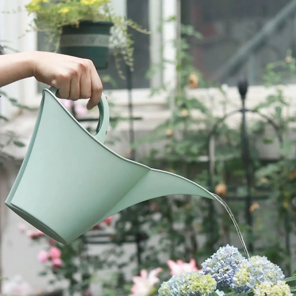 Vintage Plastics Watering Can Large Capacity Garden Water Spraying Pot Home Watering Pot